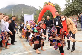 Rộn ràng sắc màu Ngày hội văn hóa dân tộc Lô Lô ở Hà Giang