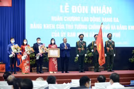 Huyện Củ Chi, TP. HCM đón nhận Huân chương Lao động hạng III