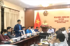 Hội đồng tiền lương ''chốt'' phương án tăng lương tối thiểu vùng từ ngày 1/7/2022 với mức 6%
