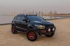 Xe sang Audi Q7 đời 2009 được nâng cấp thành xe địa hình