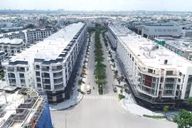 Giá nhà liền thổ giảm rất mạnh, nhà đầu tư cẩn trọng