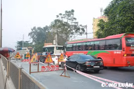 Hà Nội: Duy tu, sửa chữa đường Võ Văn Kiệt đáp ứng nhu cầu vận tải cuối năm