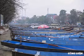 Chùa Hương vắng vẻ trong ngày đầu mở cửa chính thức