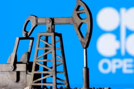 Giá xăng dầu hôm nay 5/1: Tăng mạnh sau quyết định của OPEC+