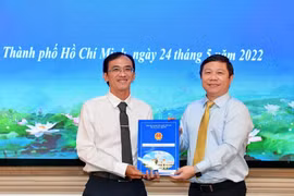 Nhà báo Nguyễn Quốc Bình giữ chức vụ Phó Giám đốc Đài Tiếng nói Nhân dân TP.Hồ Chí Minh
