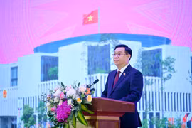 Chủ tịch Quốc hội Vương Đình Huệ: Các thế hệ nữ đại biểu Quốc hội luôn thể hiện bản lĩnh, trí tuệ, tài năng