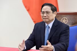 Thủ tướng Phạm Minh Chính điện đàm với Thủ tướng Trung Quốc