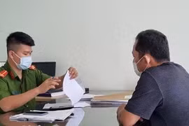 Mâu thuẫn nợ nần, người đàn ông nổ súng bắn đối thủ