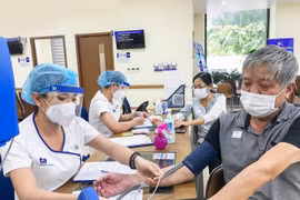 Lô kháng thể đơn dòng Evusheld đầu tiên về Việt Nam
