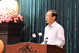 Chủ tịch TP. HCM: Cần mạnh mẽ cải thiện môi trường đầu tư, tháo gỡ khó khăn cho doanh nghiệp và người dân
