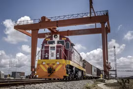 Kenya: “Một cổ nhiều tròng” vì tuyến đường sắt do Trung Quốc tài trợ