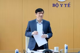 Phải “đi từng ngõ, gõ từng nhà” tìm người cao tuổi chưa tiêm vắc xin
