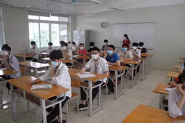 Tuyển sinh lớp 10 Hà Nội: “Lúc này chưa thể biết trường nào sẽ hạ điểm chuẩn”