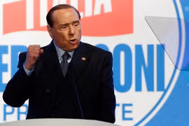 Cựu Thủ tướng Berlusconi chạy đua trong cuộc bầu cử Ý