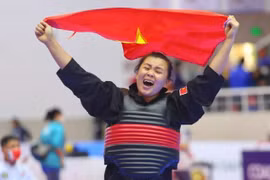 Điền kinh và Pencak Silat "mở hàng" HCV cho đoàn thể thao Việt Nam trong sáng 16/5