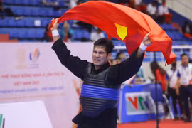 Taekwondo và Pencak Silat đua nhau 'gặt Vàng', đoàn Việt Nam cán mốc 80 HCV