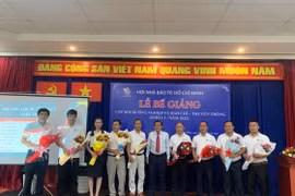 Gần 100 phóng viên, nhân viên hoàn thành lớp bồi dưỡng nghiệp vụ báo chí truyền thông