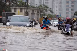 Yêu cầu Hà Nội báo cáo thiệt hại sau trận mưa lịch sử