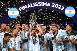 Messi trổ tài kiến tạo, Argentina đoạt Siêu cúp Liên lục địa