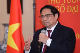 Thủ tướng: Cơ quan đại diện ngoại giao "phải coi bà con như người nhà mình"