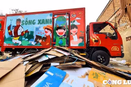 Chàng trai khởi nghiệp với nghề thu gom ve chai thu nhập cả trăm triệu đồng