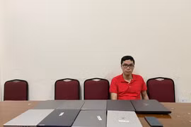Siêu trộm laptop sa lưới
