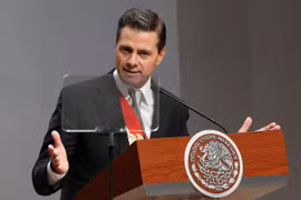 Mexico điều tra cựu Tổng thống Pena Nieto về tội rửa tiền