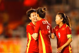 Thắng Myanmar 4-0, tuyển nữ Việt Nam giành vé vào bán kết AFF Cup 2022
