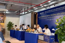 Kinh doanh lẹt đẹt nhiều năm, bộ đôi KPF và TKC thuộc Central Capital bất ngờ cho cổ đông ăn 'bánh vẽ' tăng vốn