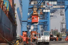 Hai điểm nghẽn lớn cản trở ngành logistics TP. HCM