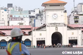Sắp trả mặt bằng trước chợ Bến Thành (TP HCM)
