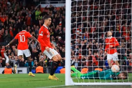 Ronaldo tỏa sáng, MU thắng đậm tại UEFA Euro League