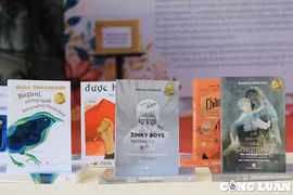 Khai mạc “Phố sách tháng 10” với chủ đề “Ngôn ngữ và nguồn cội”