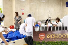 Tiêu điểm: Ngộ độc thực phẩm ở bếp ăn bán trú trường học: Lỗ hổng nào?