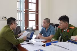 Bắt tạm giam cán bộ văn phòng đăng ký đất đai ở Hoà Bình cùng 5 đồng phạm