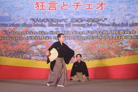 Giao lưu nghệ thuật Kyogen Nhật Bản và nghệ thuật Chèo Việt Nam tại Hà Nam
