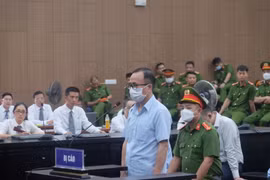 Cựu Bí thư Tỉnh ủy Bình Dương Trần Văn Nam bị tuyên phạt 7 năm tù