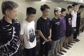 Tạm giữ nhóm thanh niên lạng lách, đánh võng trên nhiều tuyến phố Hà Nội