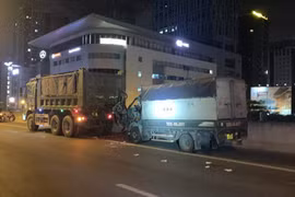 Hà Nội: Va chạm trên đường vành đai 3, 3 người thương vong