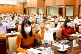 HĐND TP. HCM thông qua 11 nghị quyết quan trọng, cấp bách