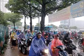 Hà Nội: Giảm thiểu ùn tắc giao thông nút giao Mễ Trì - Lê Quang Đạo