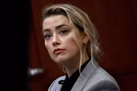 Eve Barlow: ‘Phụ nữ ghét Amber Heard vì lòng đố kỵ’