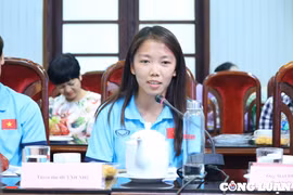 HLV Mai Đức Chung: “Cầu thủ nữ Việt Nam nhỏ bé nhưng mang tinh thần bà Trưng bà Triệu”
