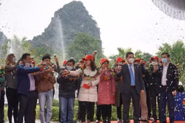 Những du khách đầu tiên ‘xông đất’ Quảng Bình đầu năm 2022