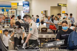 Nhiều hành khách cố tình “cầm nhầm” hành lý tại Cảng hàng không Nội Bài