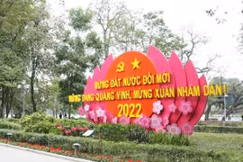 Hà Nội rực rỡ cờ hoa mừng Đảng, mừng Xuân mới Nhâm Dần 2022