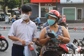 TP. HCM: Không tăng mức thu dịch vụ giáo dục