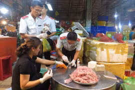 Lan tràn thực phẩm bẩn: Lòng tham và sự thỏa hiệp trước tội ác!
