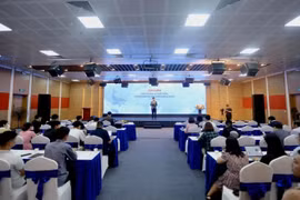 Tập huấn cho phóng viên nâng cao truyền thông về giảm thiểu rác thải nhựa đại dương