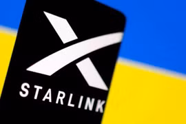 Tỷ phú Musk nói sẽ ngừng tài trợ dịch vụ internet Starlink ở Ukraine